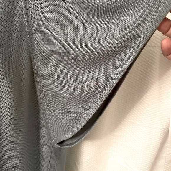 Joseph A | NWT Elevated Stone Blue Flutter Sleeve Cold Shoulder Tunic Sweater - Picture 8 of 13